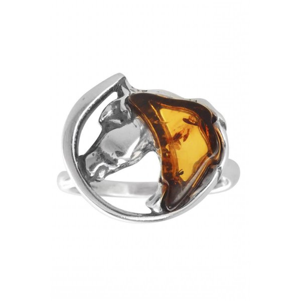 Серебряное кольцо с янтарем «Лошадка»