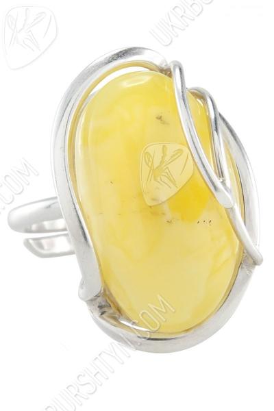 Серебряное кольцо со светлым камнем янтаря «Джейн»