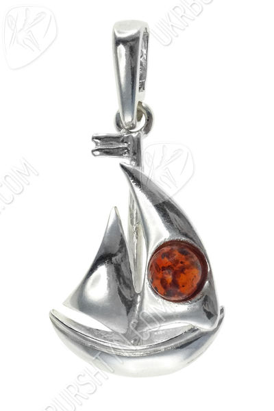 Срібний кулон з бурштином «Кораблик»