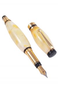 Перьевая ручка из янтаря «Самат»