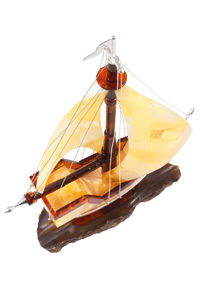 Сувенір з бурштину «Кораблик»