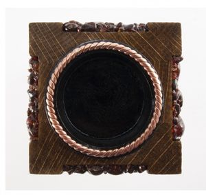 Подсвечник, инкрустированный янтарем