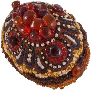 Сувенир «Писанка» инкрустированная янтарем