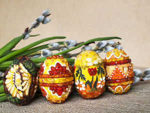 Сувенир «Писанка» инкрустированная янтарем