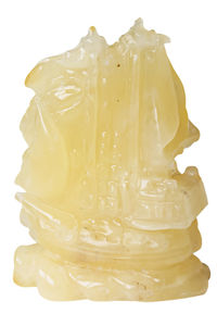 Сувенір з бурштину «Кораблик»