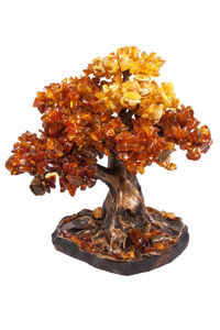 Дерево-бонсай с янтарными камнями