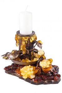 Подсвечник с янтарными розами