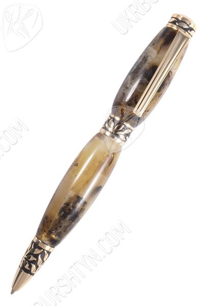 Шариковая янтарная ручка