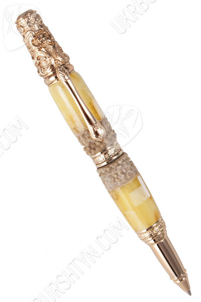 Янтарная ручка с резбленным рогом оленя «Эстет»