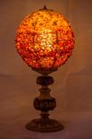 Декоративный янтарный светильник