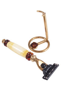 Бритвенный станок на подставке