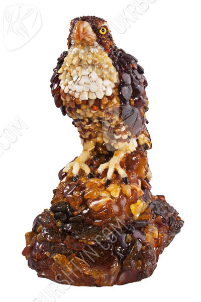 Статуэтка инкрустированная янтарем «Сокол»