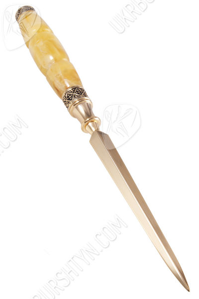 Нож для писем с янтарной рукояткой