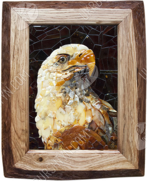Картина из камней янтаря «Орел»